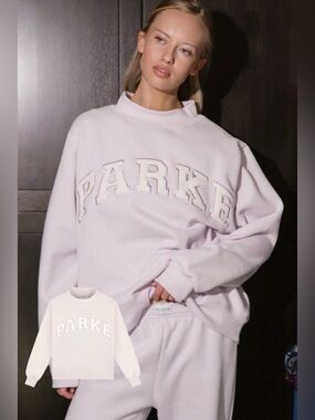 Parke Lavander Mockneck Sweatshirt. 💜⚡️